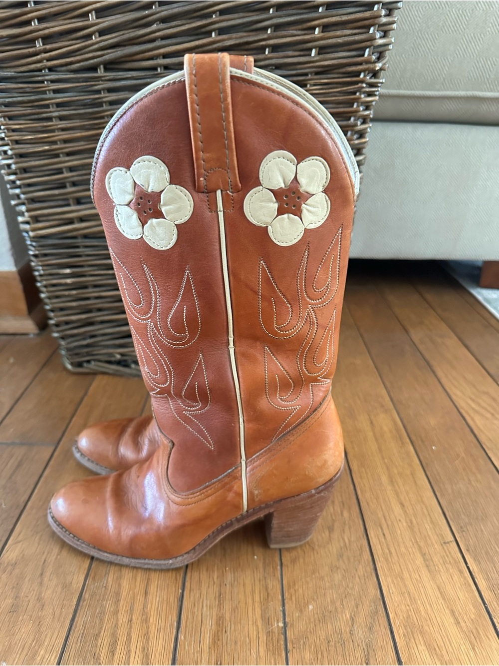 ACME Brown Leather Western Heeled Boots with White Floral Appliqués